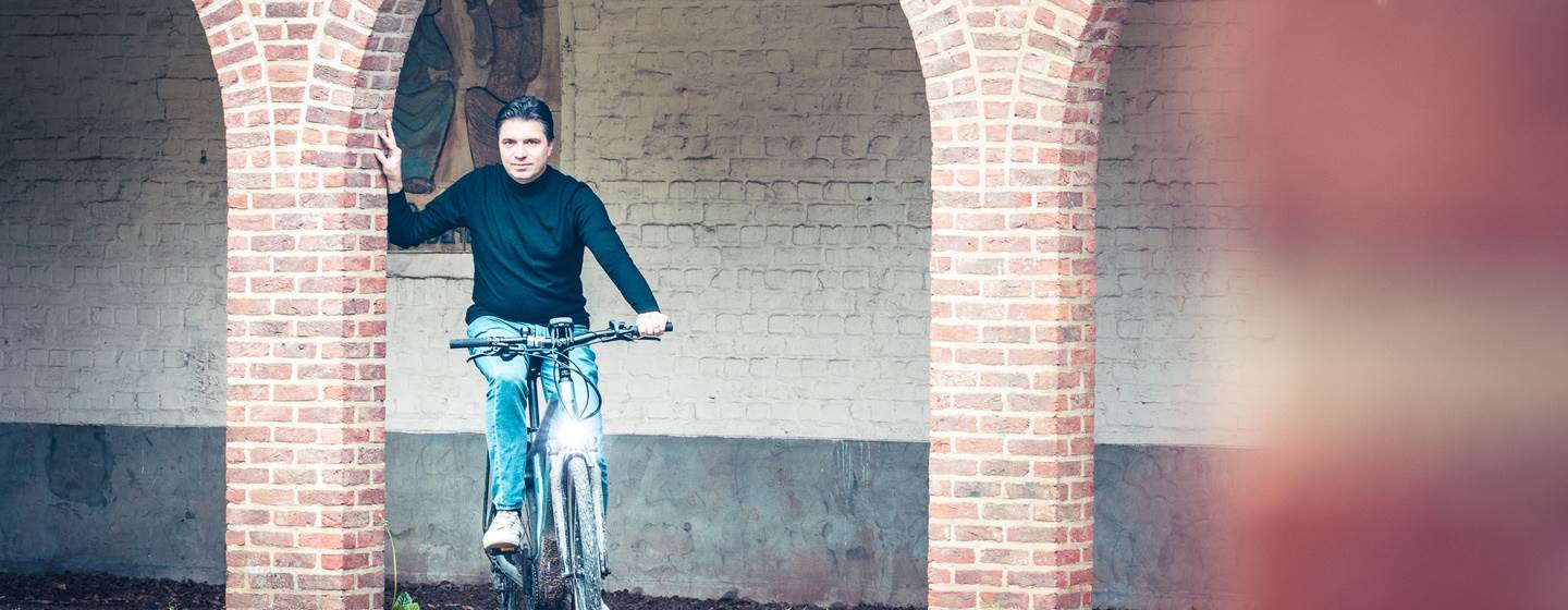 Michaël Van Droogenbroeck op fiets