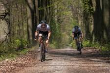 Twee fietsers op de EK Gravelroute