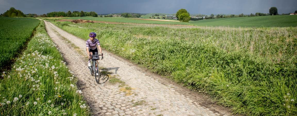 Fietser op de EK Gravelroute